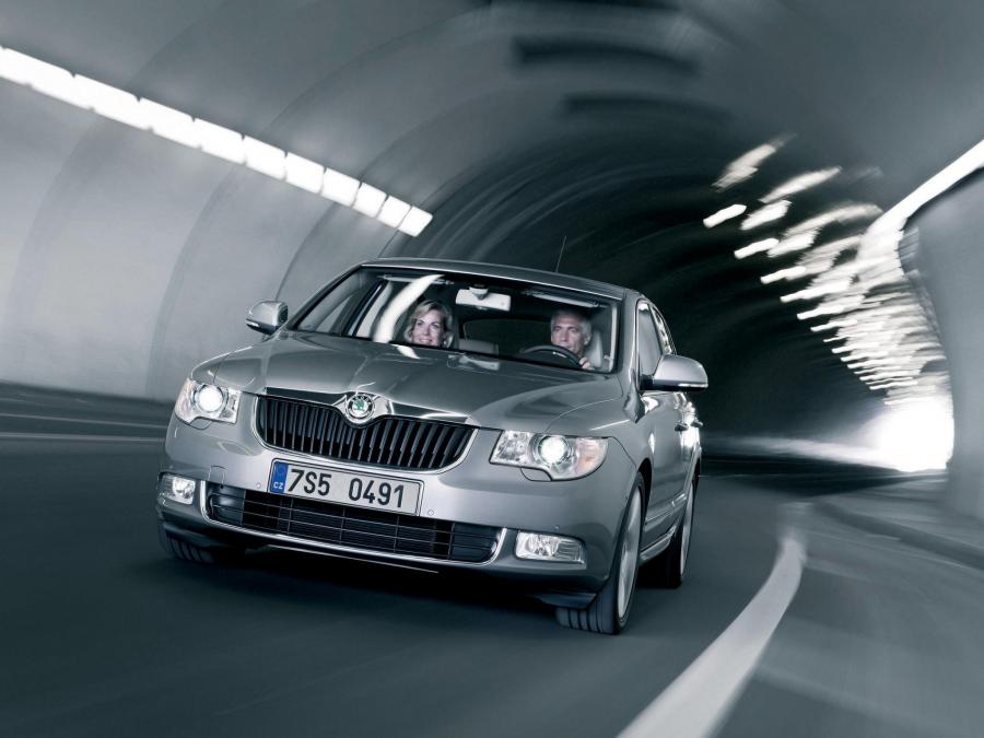  Skoda Superb 2008 года  (фото 42 из 131)